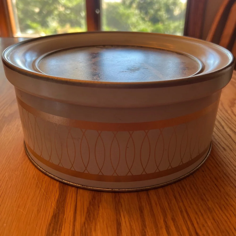 Vintage Tin 